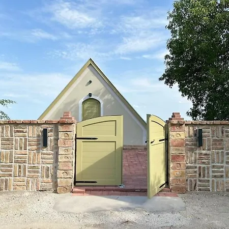Buena Vista - Balaton Retreat Apartment Paloznak